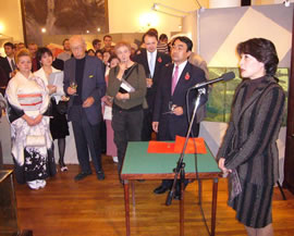 Counsellor Mizutori speaking at the opening reception