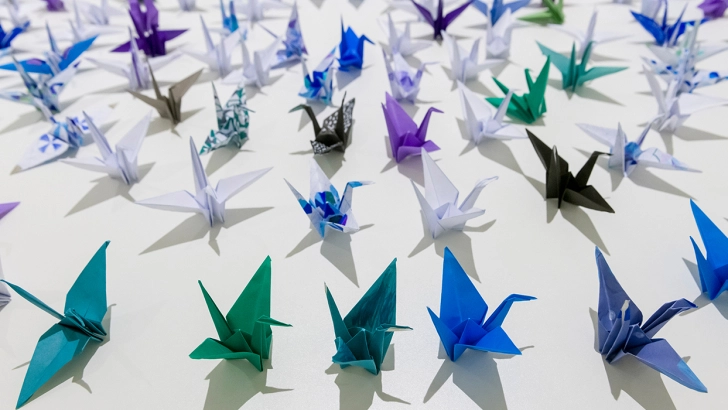 IMG: Clourful Origami Crane