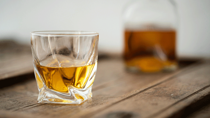 Img: wisky in the glass