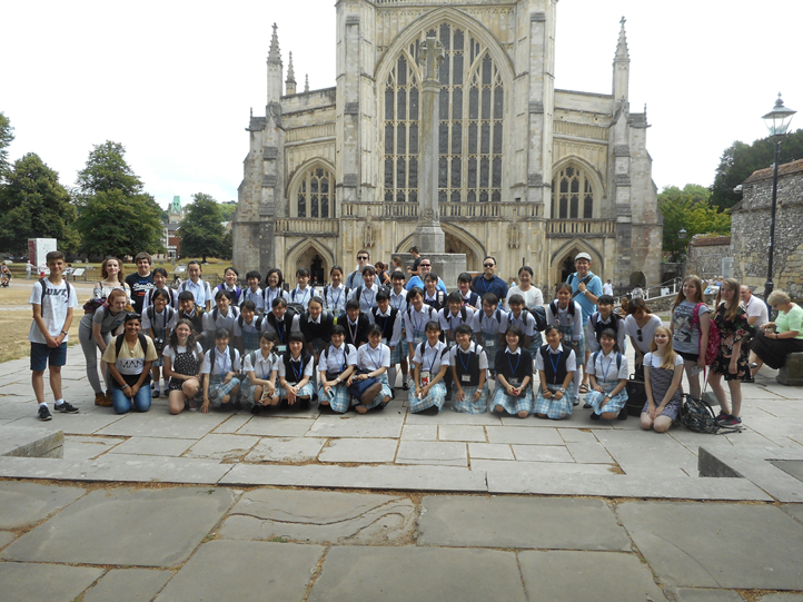 Wavell Shoei Schools Summer Exchange Hosted by The University of Winchester