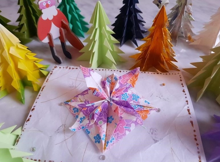 Img: Origami Christmas trees