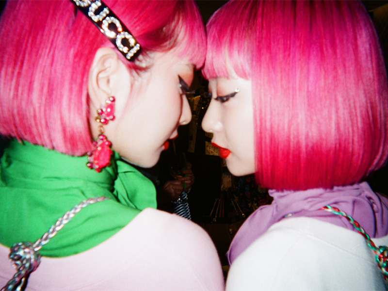 Ninagawa Mika lead