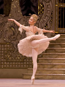 Miyako Yoshida in The Nutcracker.